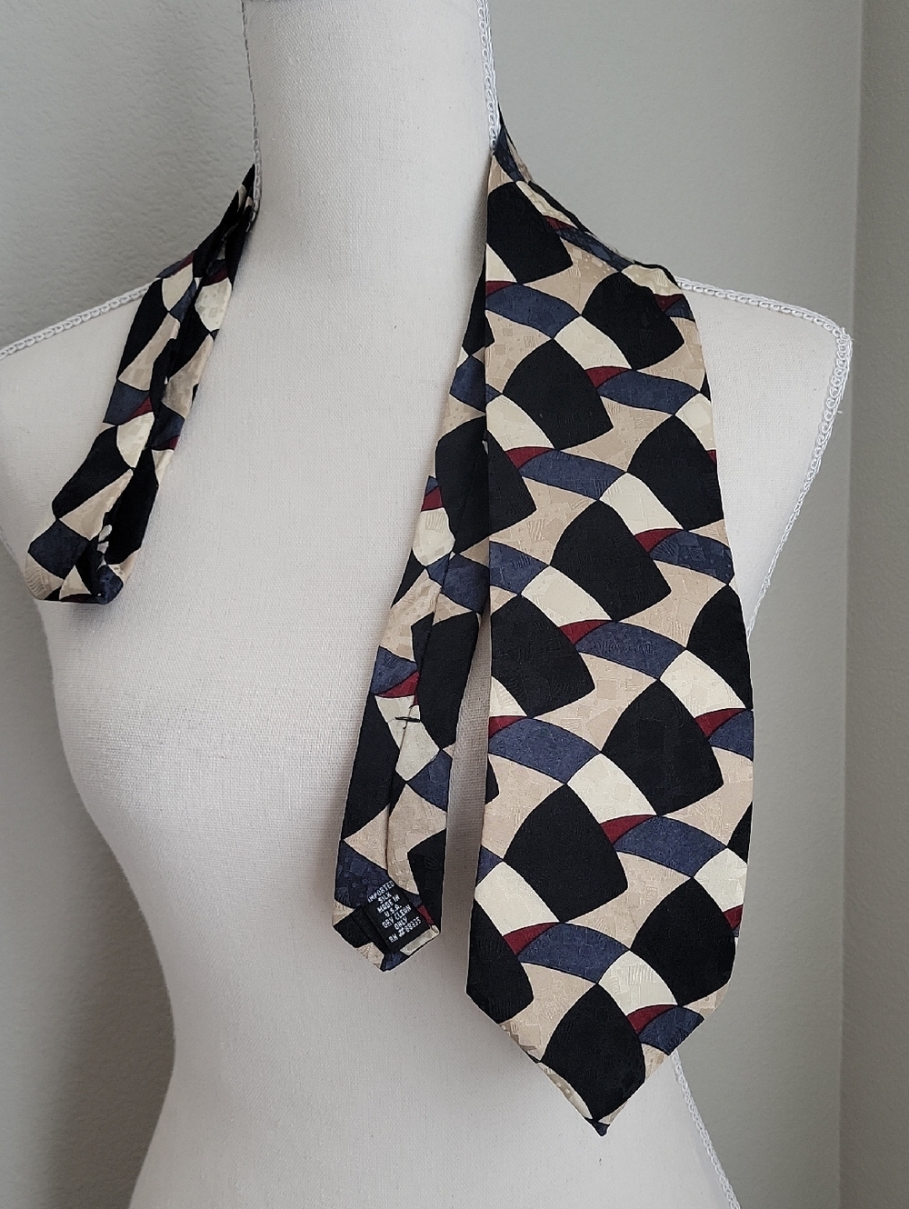Ziggurat Silk Geometric Pattern Tie Black, Cream & Navy